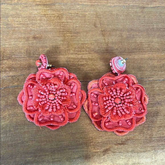 Stella & Dot Flower Power Earring Set - Picture 3 of 8